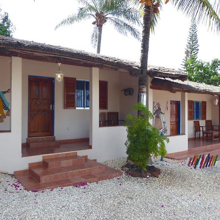 Bubaque Hotel Kasa Afrikana מראה חיצוני תמונה